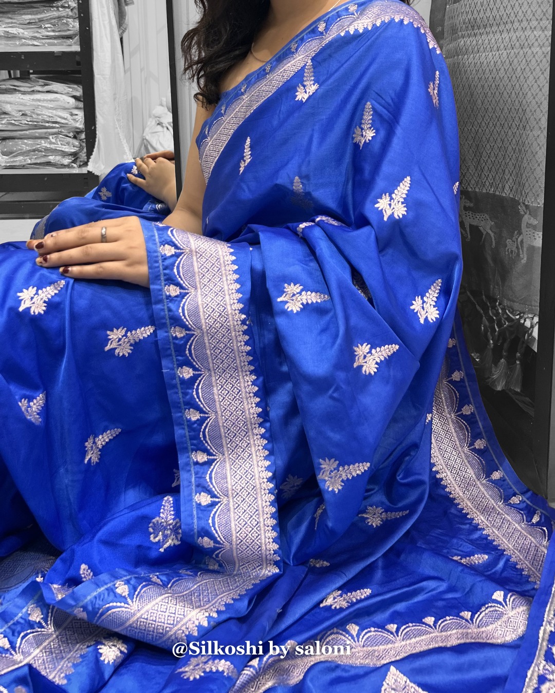 Mashru Silk Saree with Silver Zari Work - Image 2
